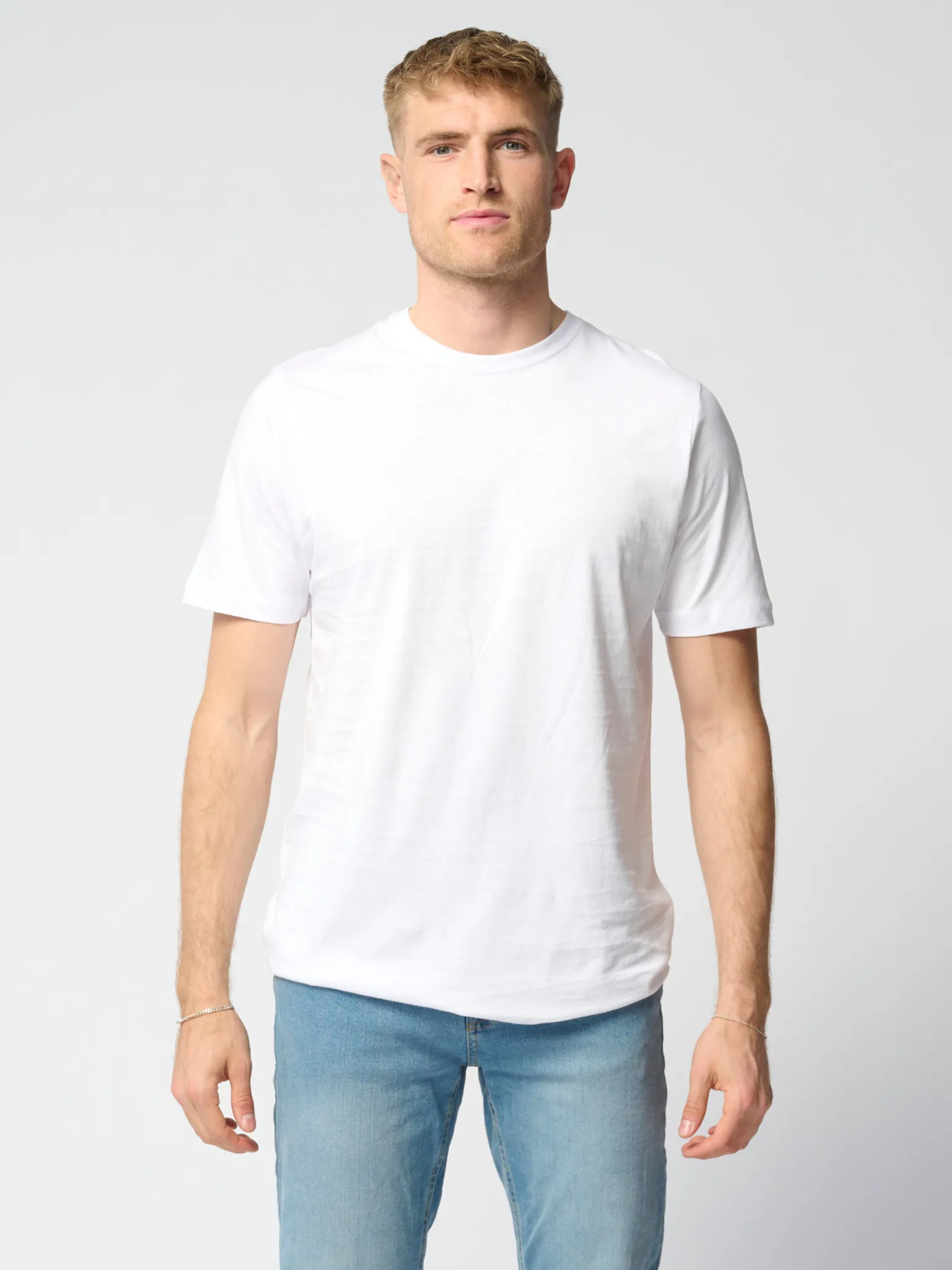 Basic T-shirt - Hvid