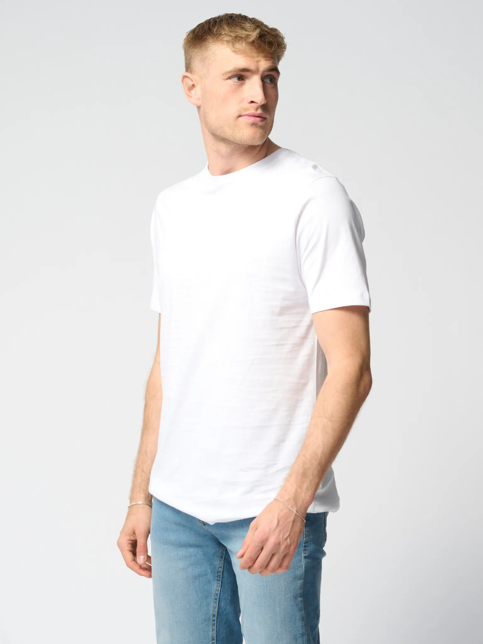 Basic T-shirt - Hvid