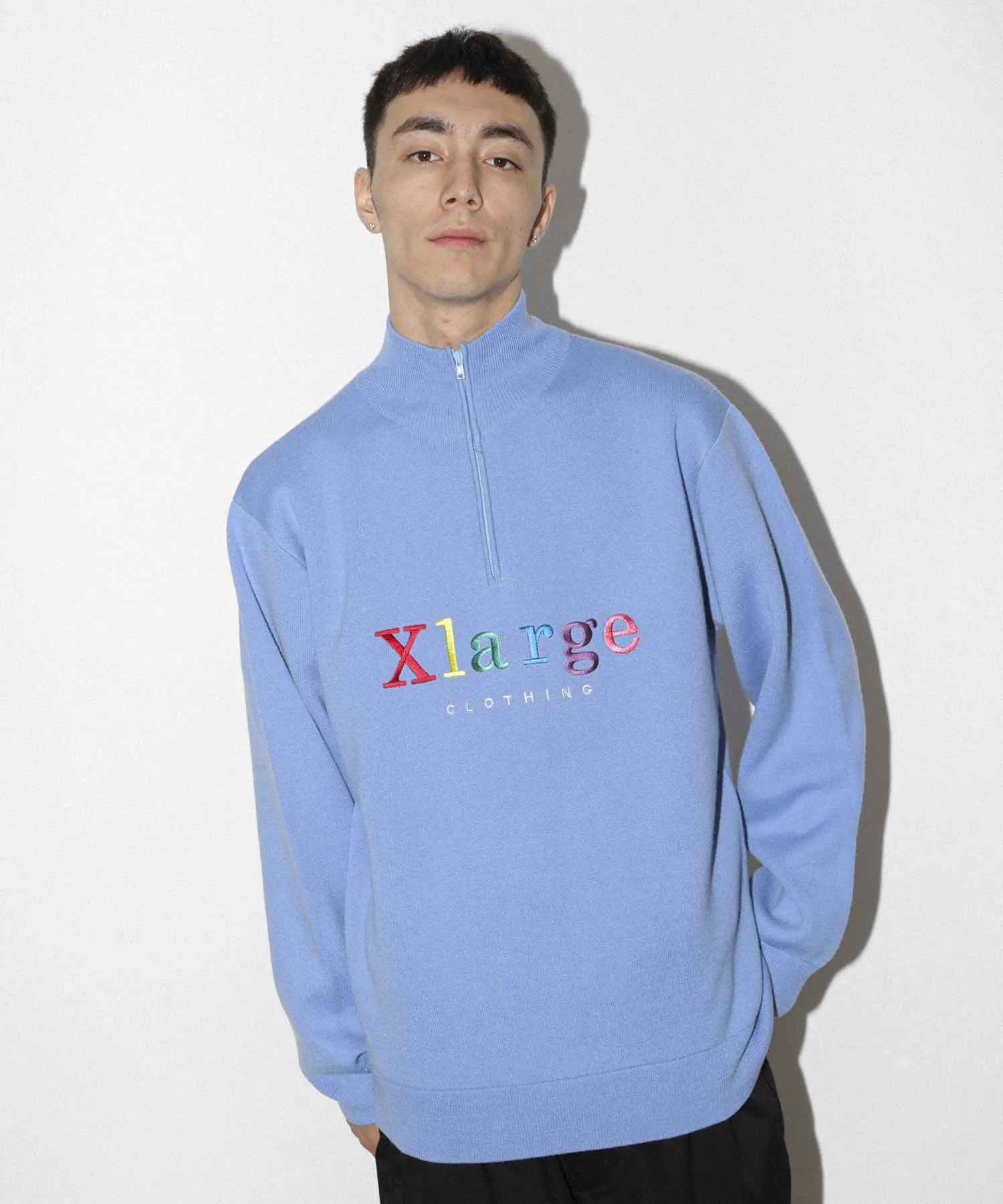 HALF ZIP EMBROIDERY SWEATER