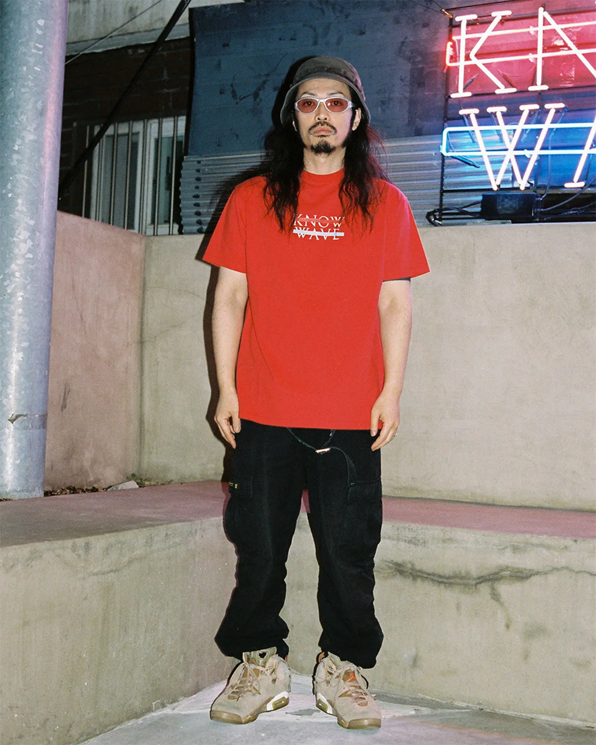 Know Wave Archive Logo T-Shirts in Black, White, and Red - KNT081m