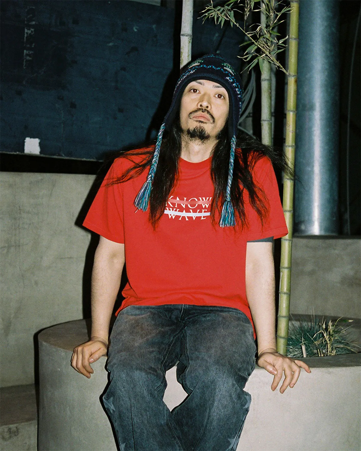 Know Wave Archive Logo T-Shirts in Black, White, and Red - KNT081m