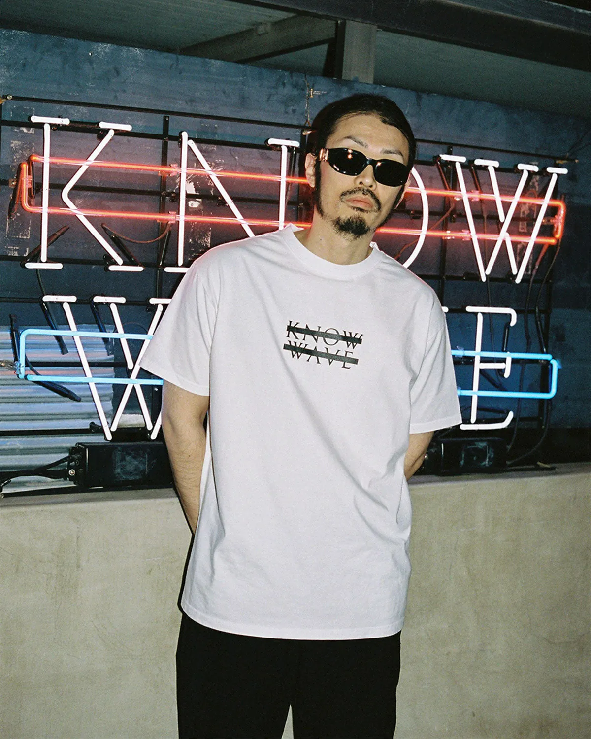 Know Wave Archive Logo T-Shirts in Black, White, and Red - KNT081m
