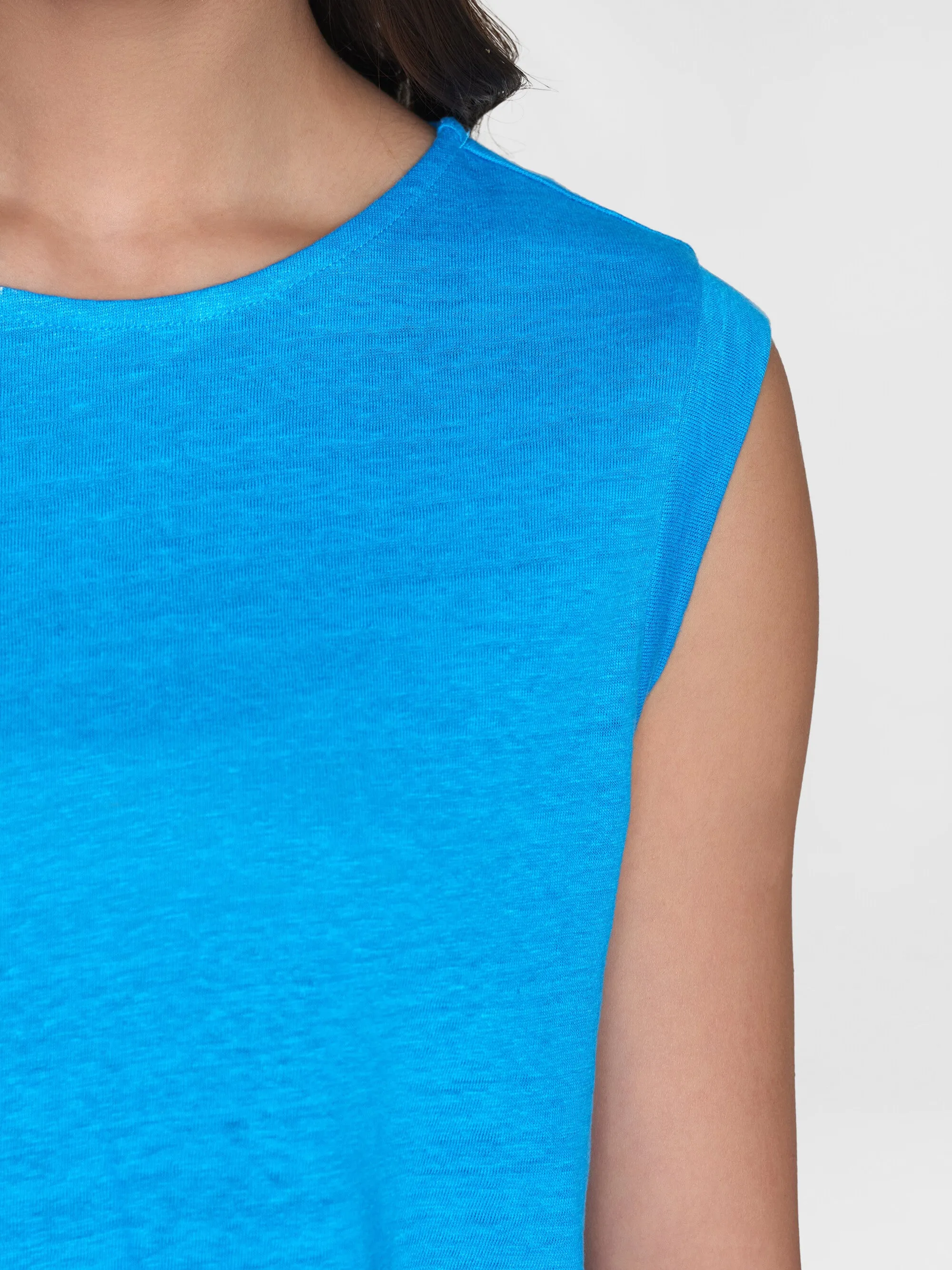 Loose fold up linen t-shirt - Malibu Blue
