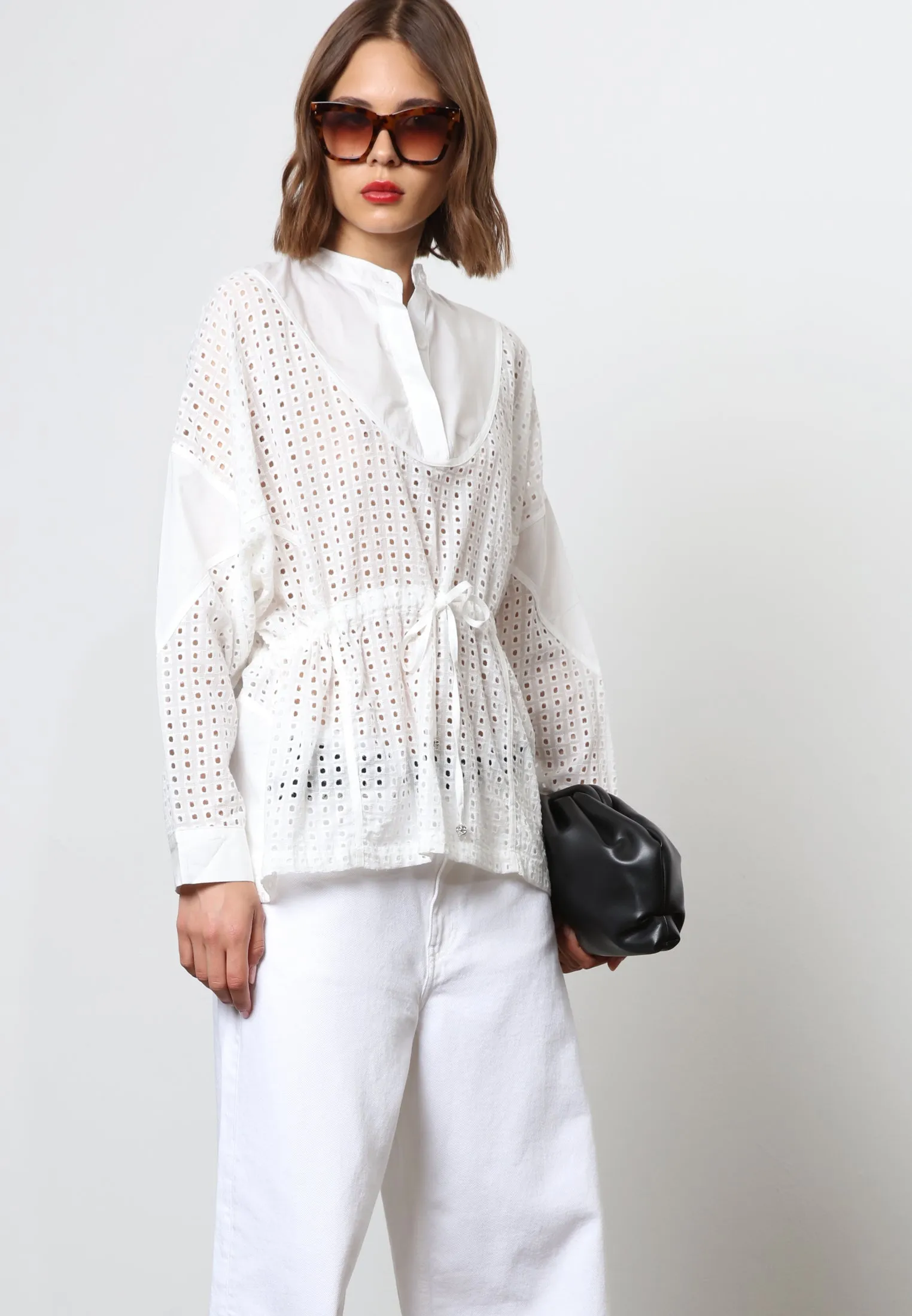 ONYX TOP WHITE BRODERIE