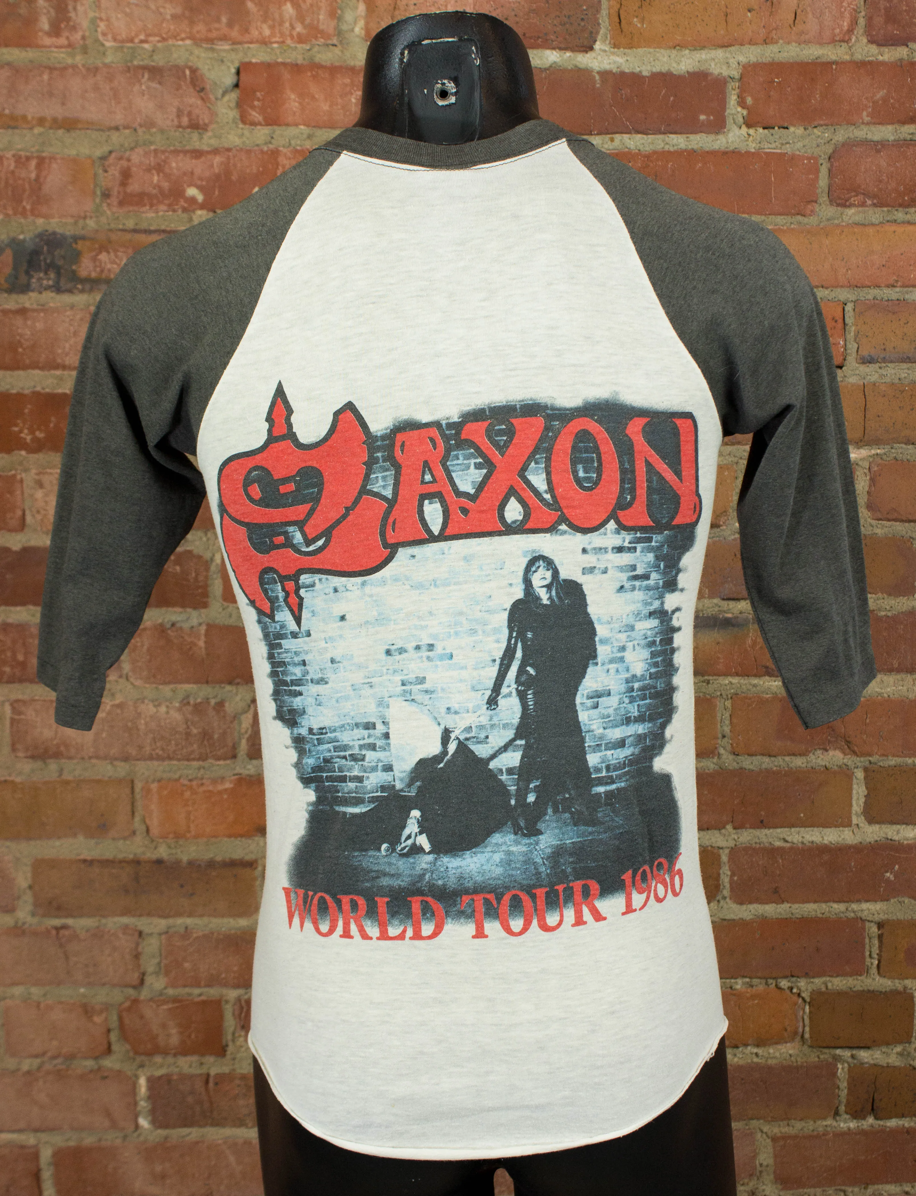Vintage Saxon Concert T Shirt 1986 World Tour Raglan Jersey Small